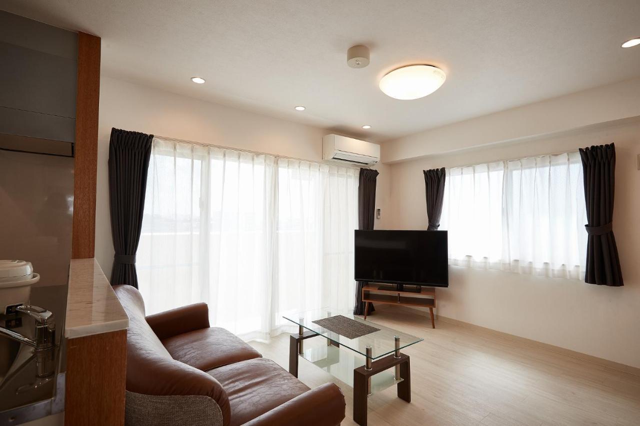 New Normal Hotel In Nago ニューノーマルホテルイン名護 מראה חיצוני תמונה